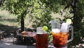 Alimentos y bebidas