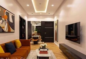 Living Area (3)