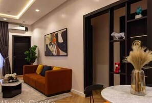 Living Area (2)