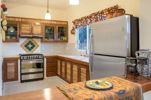 All kitchen amendities you will need