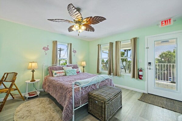 Flamingo Room!