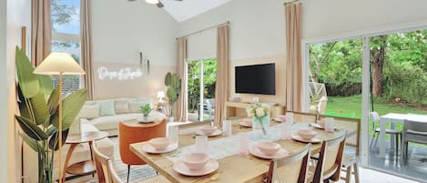 Welcome to the Jupiter Beach House!