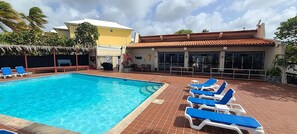 Ocean front pool and restaurant on property
