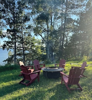 Solo stove with Adirondack chairs