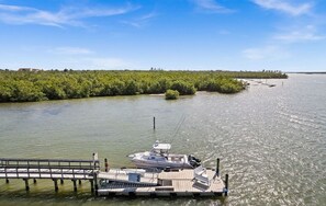 Keywaydin Queen Pier
