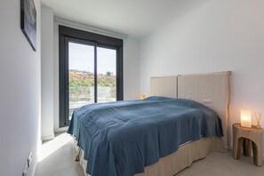 Middle Views Bedroom (1)