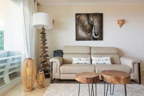 Las Palmeras Sofa