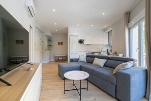 Torremolinos Living Area (4)