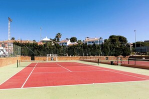 Doña Lola Tennis Court