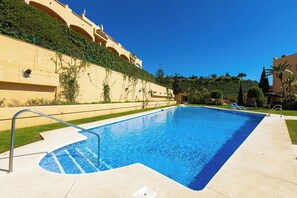 Zen Santa Maria Pool (2)