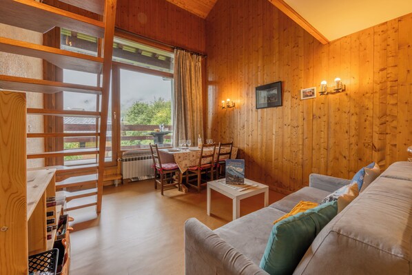 Living and dining room