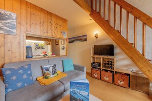 Living and dining room