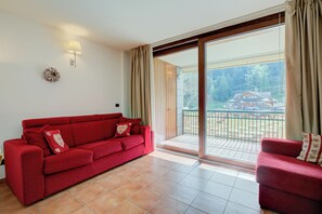 Living and dining room