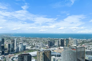 Amazing Ocean and Skyline South-eastern views towards St Kilda