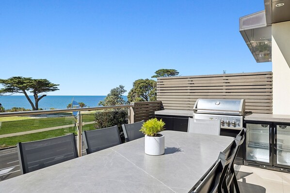 Overlooking the ocean makes it feel like you are always at the beach, the best location for BBQs and alfresco dining in Torquay!