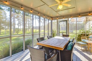 Screened Patio | 2-Story Home