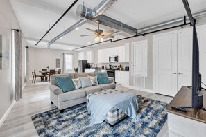 Family Friendly Living Room in downtown Biloxi, walking distance from the beach