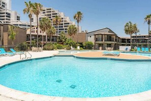 Make a splash in the sparkling Sunchase resort pool!