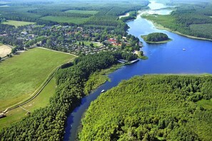 Region [summer] (&gt;5 km)