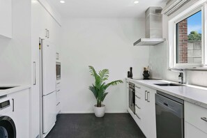 Unit 3 - Kitchen