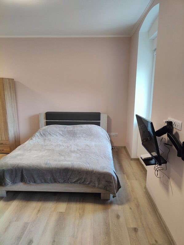 Rosa - Bed