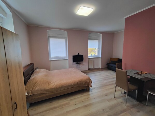 Nefretete - Bedroom (1)