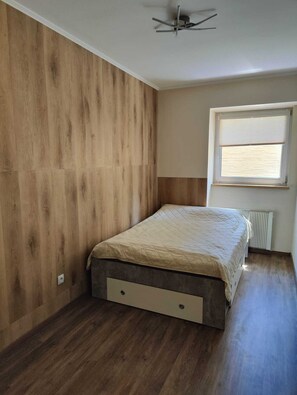 Louisa - Second Bedroom
