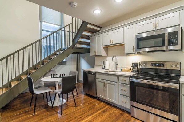 Bright and airy loft, perfect for those who enjoy a contemporary urban vibe.