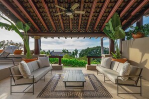Terrace living room 