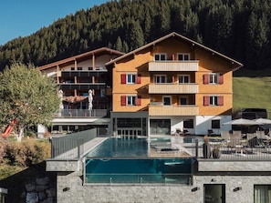 Hotel Restaurant Alpenblume
