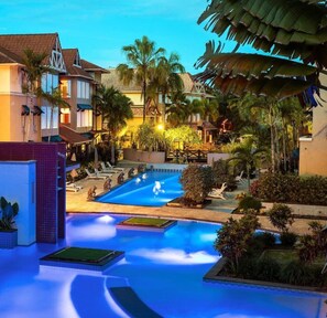 Swimming pool