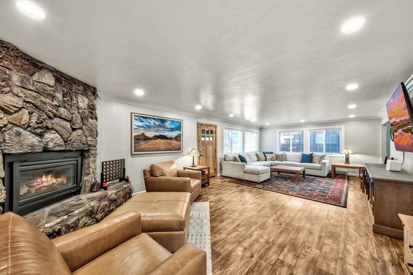 Gas fireplace in the living room makes for cozy evenings