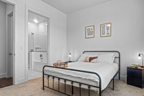 You’ll feel enveloped in warmth in this charming room with its rich wood accents and inviting bed. Wake up refreshed, surrounded by rustic coziness, and enjoy the perfect mix of comfort and natural vibes