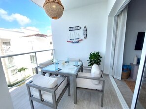 Fachada / Terraza
