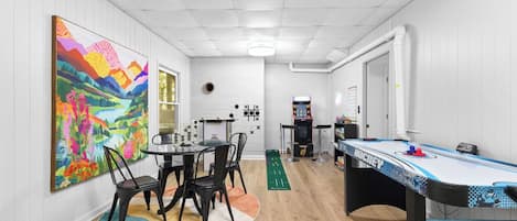 Spielezimmer