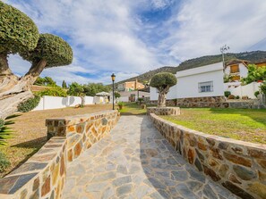 Cubo's Cortijos del Sol Mayoral House