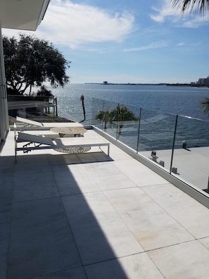 Terassi/patio