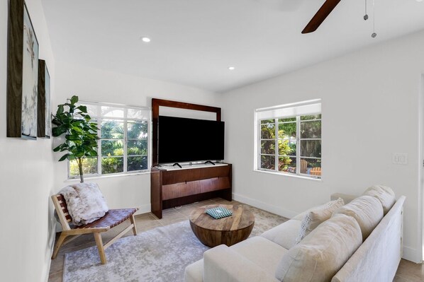 Living Room (1)