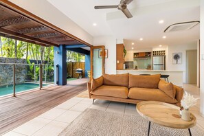 The Loungeroom 