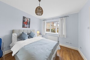 Main bedroom with ensuite