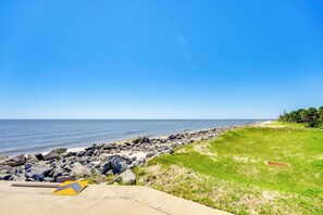 House Exterior | Walk to Ocean