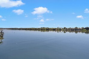 Direct access to Lake LBJ!