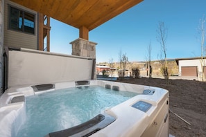 Hot tub