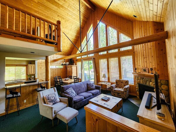 3. Eagle Creek 3 Bedroom Chalet BEC127