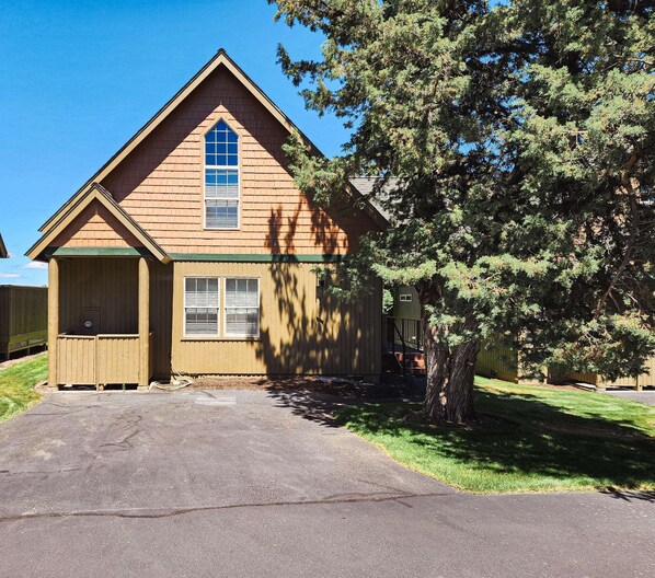 1.Eagle Creek 2 Bedroom Chalet EC10