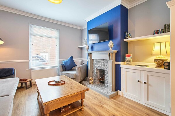 Number 5, Whitby - Host & Stay