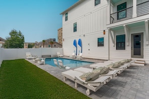 Private pool in fenced yard, seasonally heated at no extra charge!