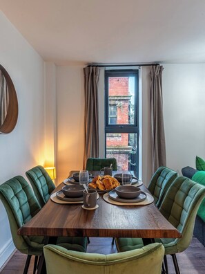 Separate Dining Area
 - Perfect for a night in with a home-cooked meal.

Imagine yourself having a small dinner party here with close friends or family and good conversation

