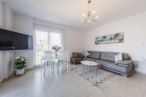 Living Room & Dining Area