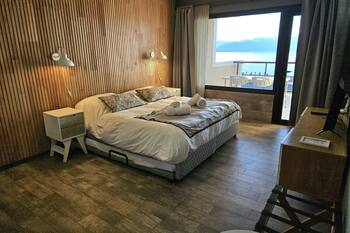 Suizo I apartment with spectacular lake view Nahuel Huapi